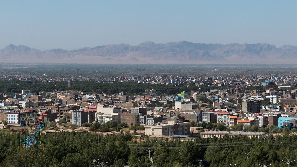 ツーリズムのためにアフガニスタンに旅行している場合は、これらの5つの魅力的な場所をご覧ください！