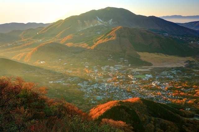 西皮の8つの観光スポット、ハコネ！高地、美術館、アニメの場所を旅します