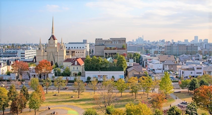 オミヤにある多くの博物館やアートギャラリーで知られる聖田市の8つの観光スポット