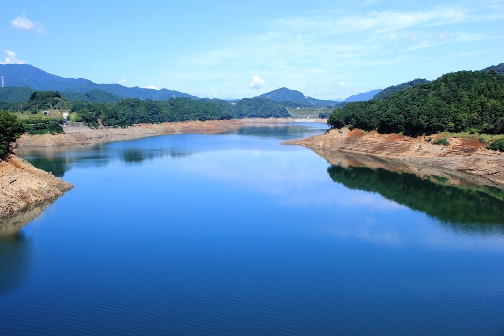 9清川村と八川の町の9つの必見の観光スポット！タンザワ山脈と湖の屋外をお楽しみください