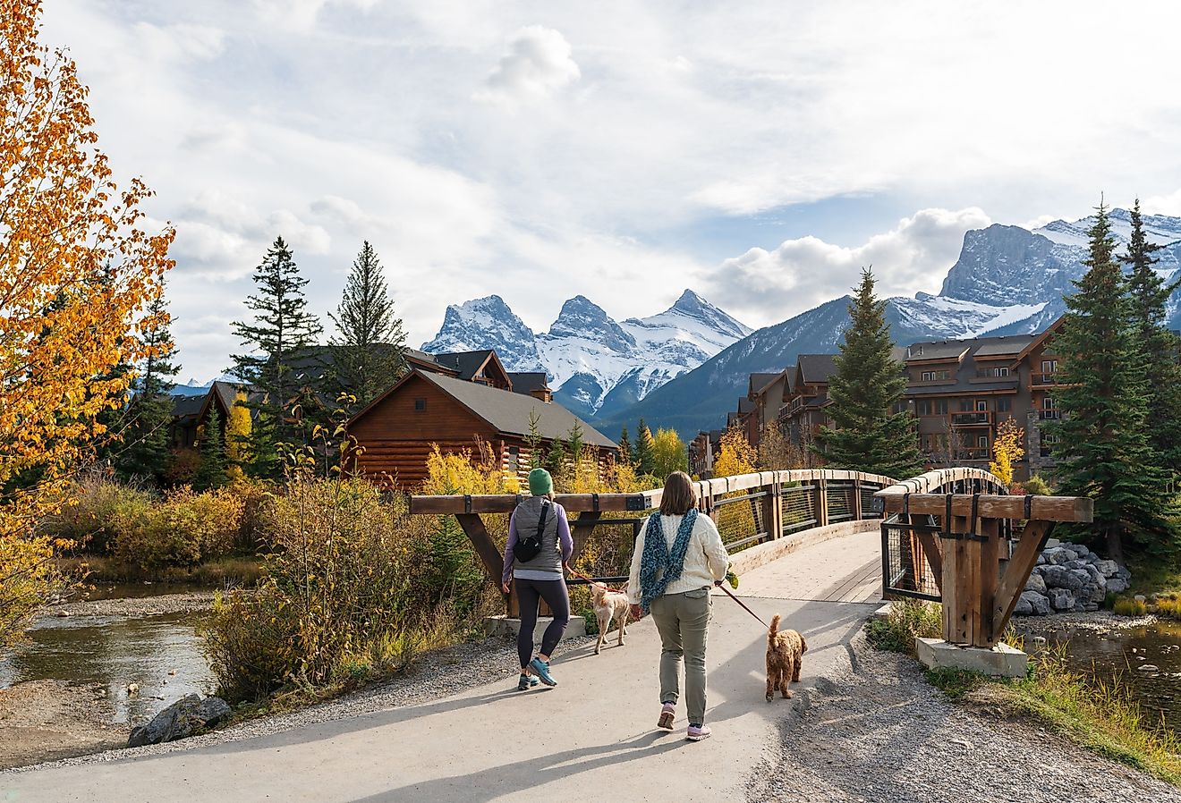 アルバータ州の11の最高の退職タウンがランク付けされました