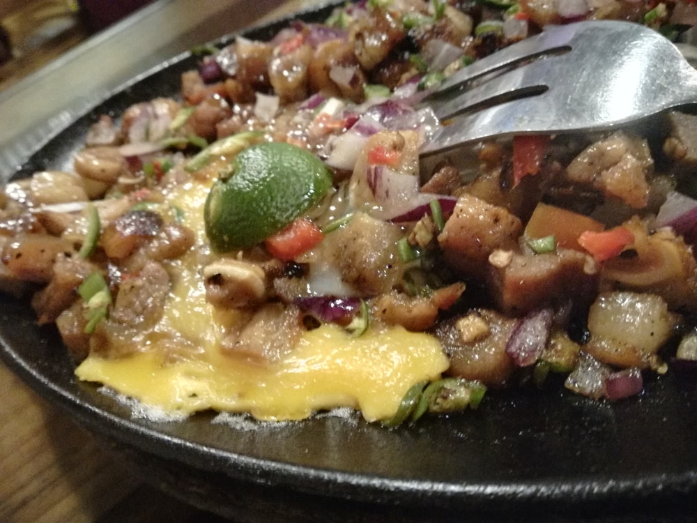 フィリピンを訪れながら試してみる10個のおいしいフィリピン料理