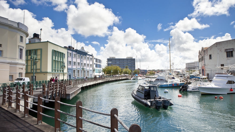 バルバドス：見事なアトラクションがあるカリブ海の小さなイギリス