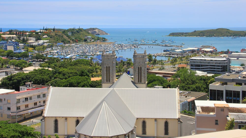 ニューカレドニア：美しい青いラグーンと手付かずの太平洋の海に囲まれた国