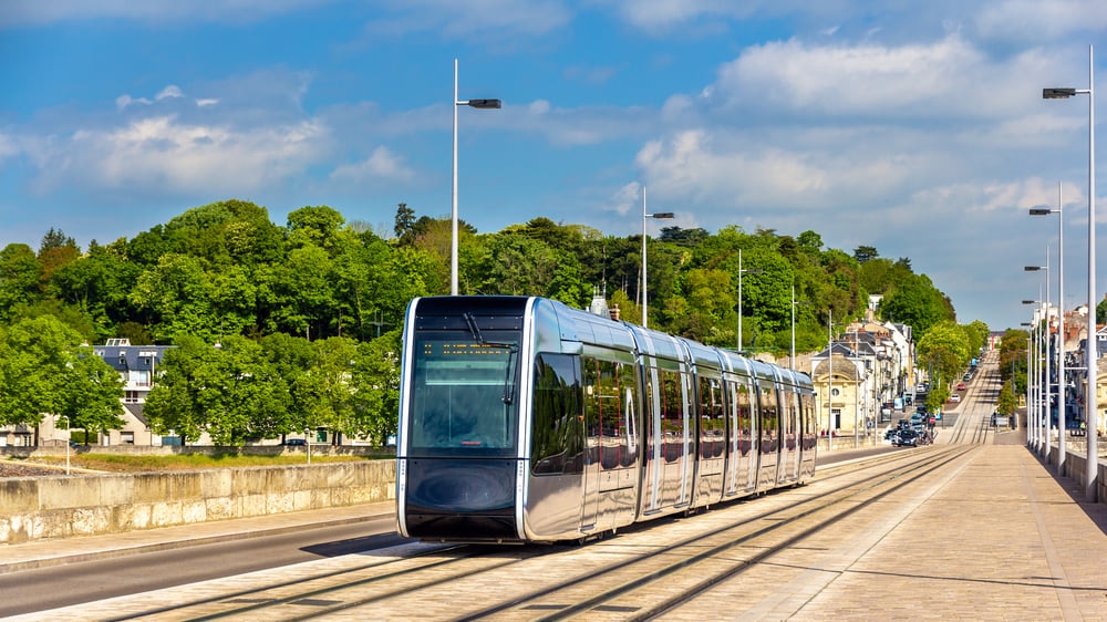 ツアー：ロワールバレー地域へのゲートウェイとして有名な驚くべき観光サイト