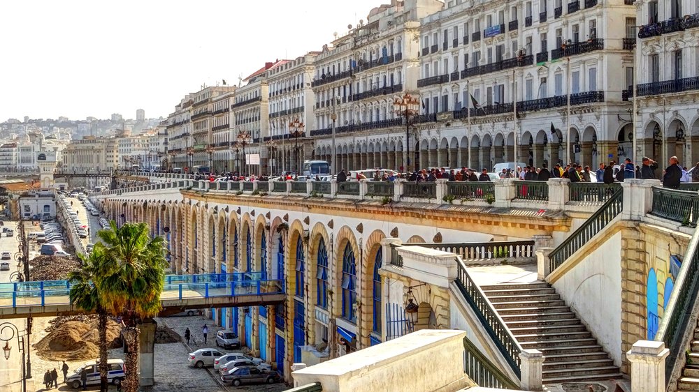 アルジェリアで見るべき信じられないほどのことと見る場所