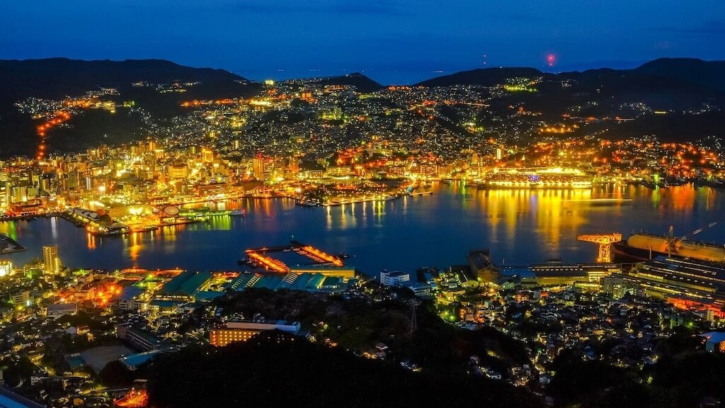 夜の景色に関しては、長崎があります！日本のトップ3ナイトビューの1つを含む5つの最高のナイトスケープスポット