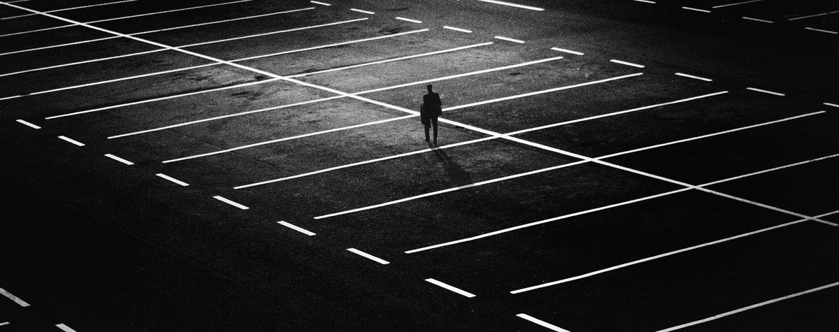 ハンガリーのブダペストに車を駐車する場所をお探しですか？