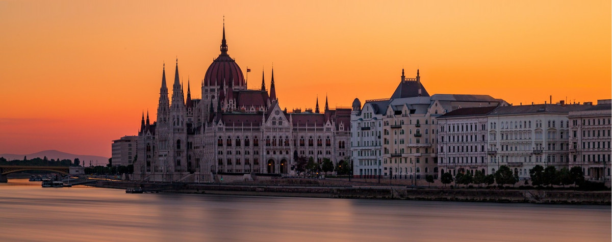 デジタル遊牧民のためのブダペストのガイド（ビザ、宿泊施設、輸送、天気、コワーキングスペース、推奨料理など）