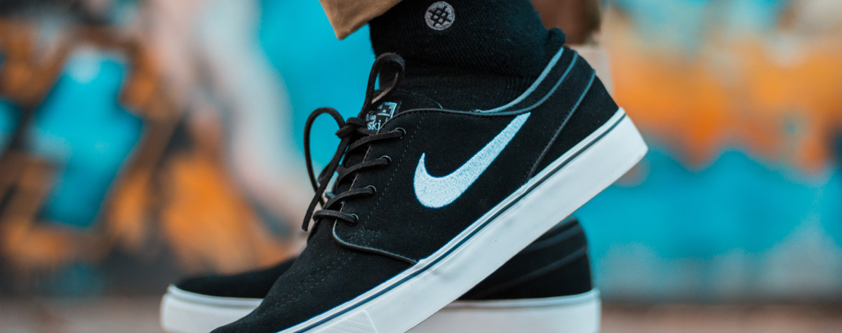 チェコ共和国の誰かのアパートに行くとき、私は靴を脱ぐべきですか？