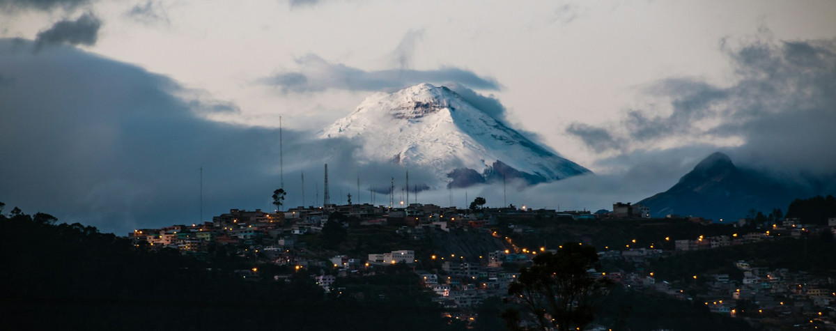 エクアドルはデジタル遊牧民のためのビザを立ち上げ、「本物の」体験と低コストの生活を約束します