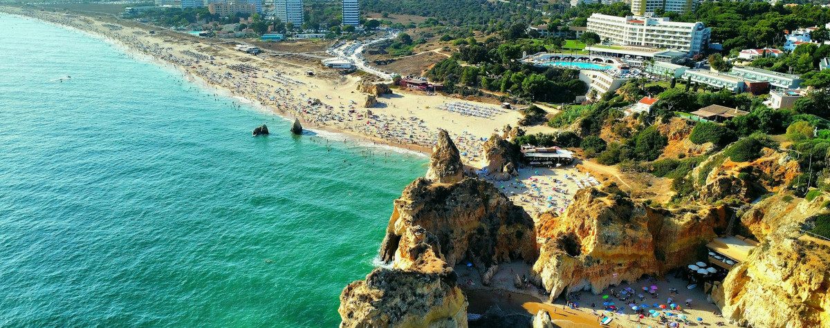 外国人向けのポルトガルNHR税制度の終わり：新しい応募者のためのガイド、NHRステータス保有者、および将来の外国人