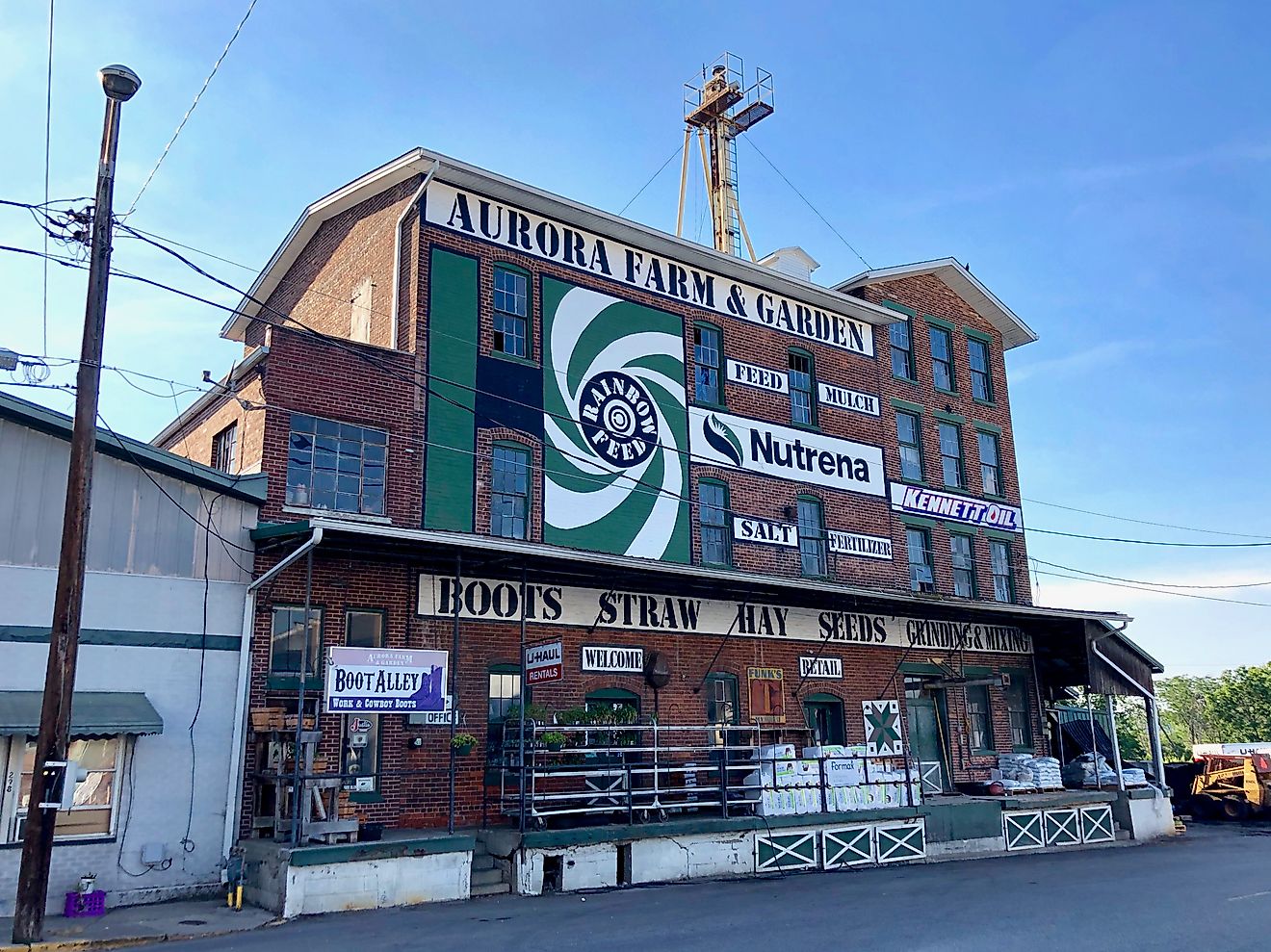 これらの8つのインディアナの町には、最高の歴史的地区があります