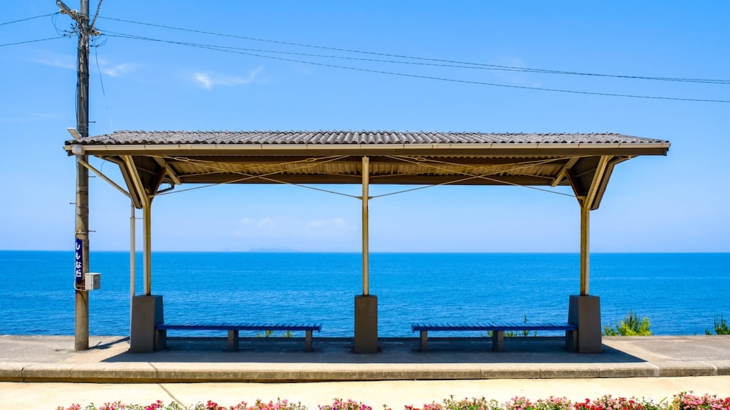 [駅からの風光明媚な景色] Ehime県のShimonada駅：完全な観光ガイド！