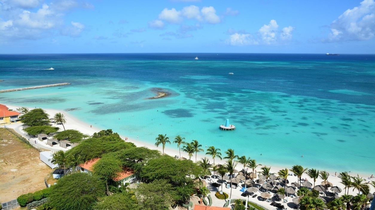 アルバ観光にお勧めします!非常に人気のあるスポットのコレクション!