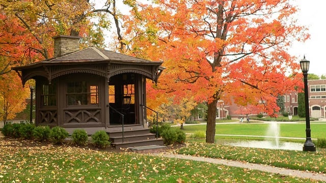 マーク・トウェインが休んでいる歴史的な町を探索：エルミラのトップ6の観光名所