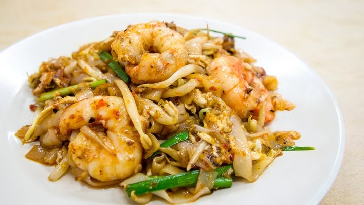 シンガポールのマリーナベイ周辺の安い食事をお探しですか？ここに4つの人気のあるスポットがあります！