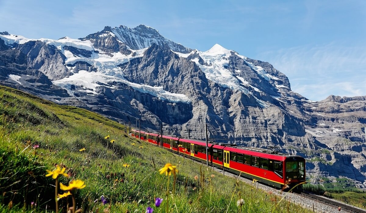 観光大国：スイスの12のユネスコ世界遺産すべてを紹介します！