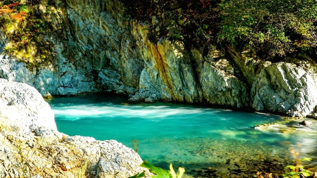 いくつかにしか知られている隠された宝石が詰まっています！ 6つのテニンキョンの周りの6つの必見のスポットを参照してください