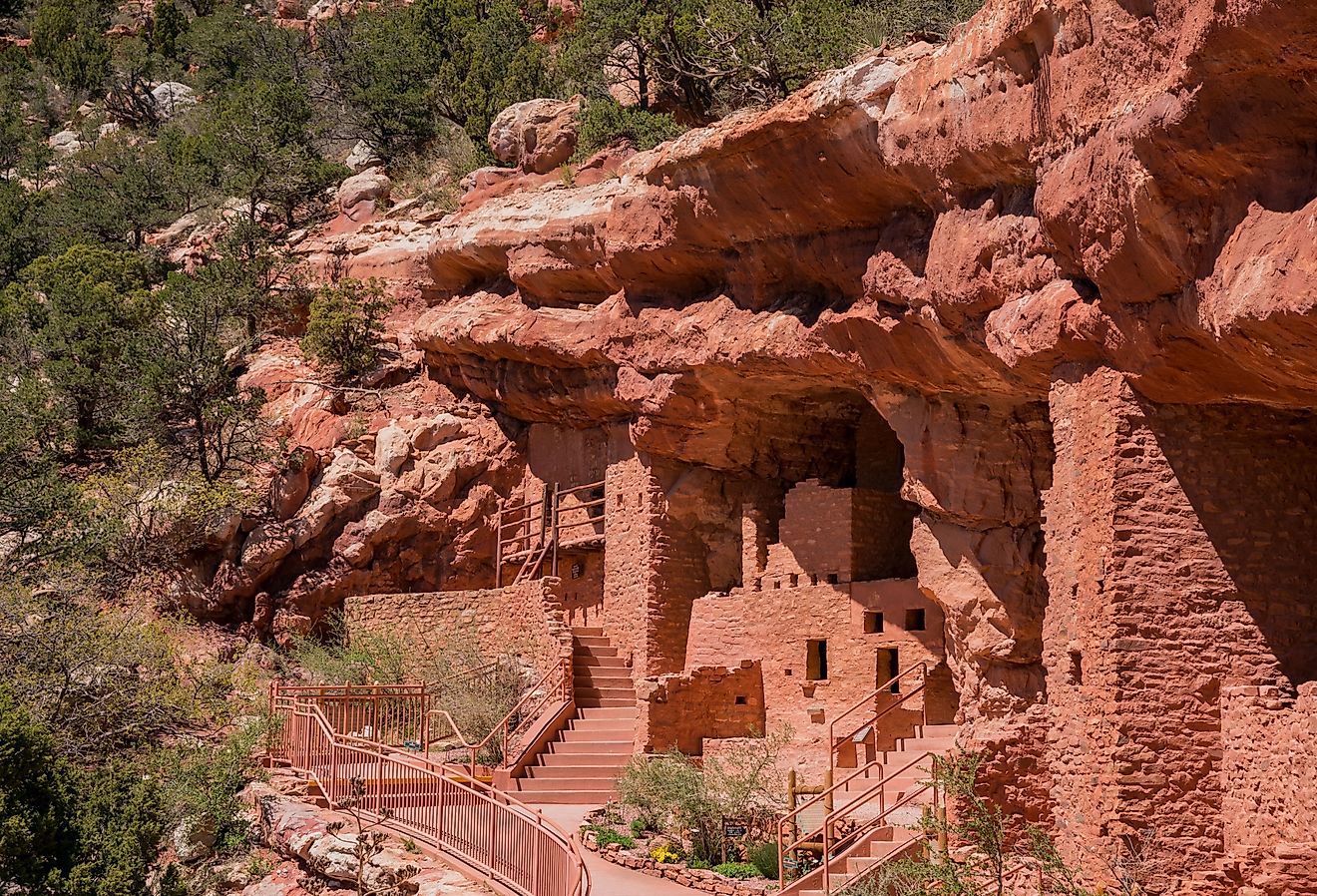 2025年に訪問するグリッドのオフグリッドコロラドタウン