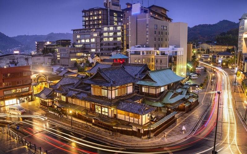 Ehime県のナイトビュースポットを探しているなら、これはその場所です！ ehimeの5つの推奨されるナイトビュースポットの慎重に選択されたリスト！