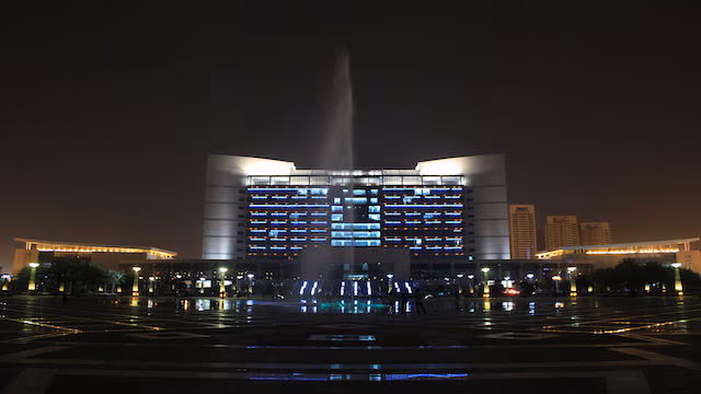 必見：華やかなネオンの噴水ショー！柳州市（中国）の観光名所