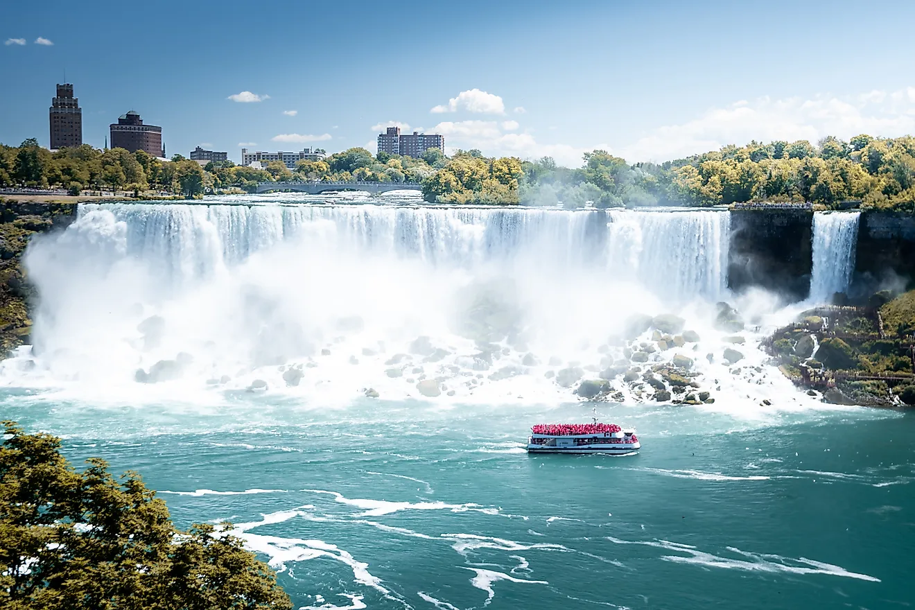 ドライブに値する12の驚くべき五大湖の日帰り旅行